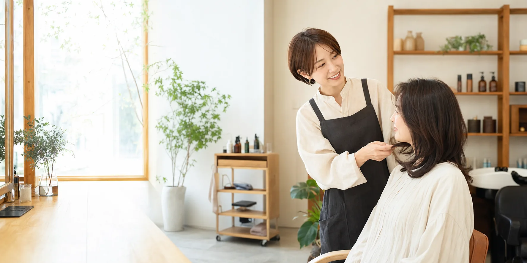 美容院サイト制作案 MORI